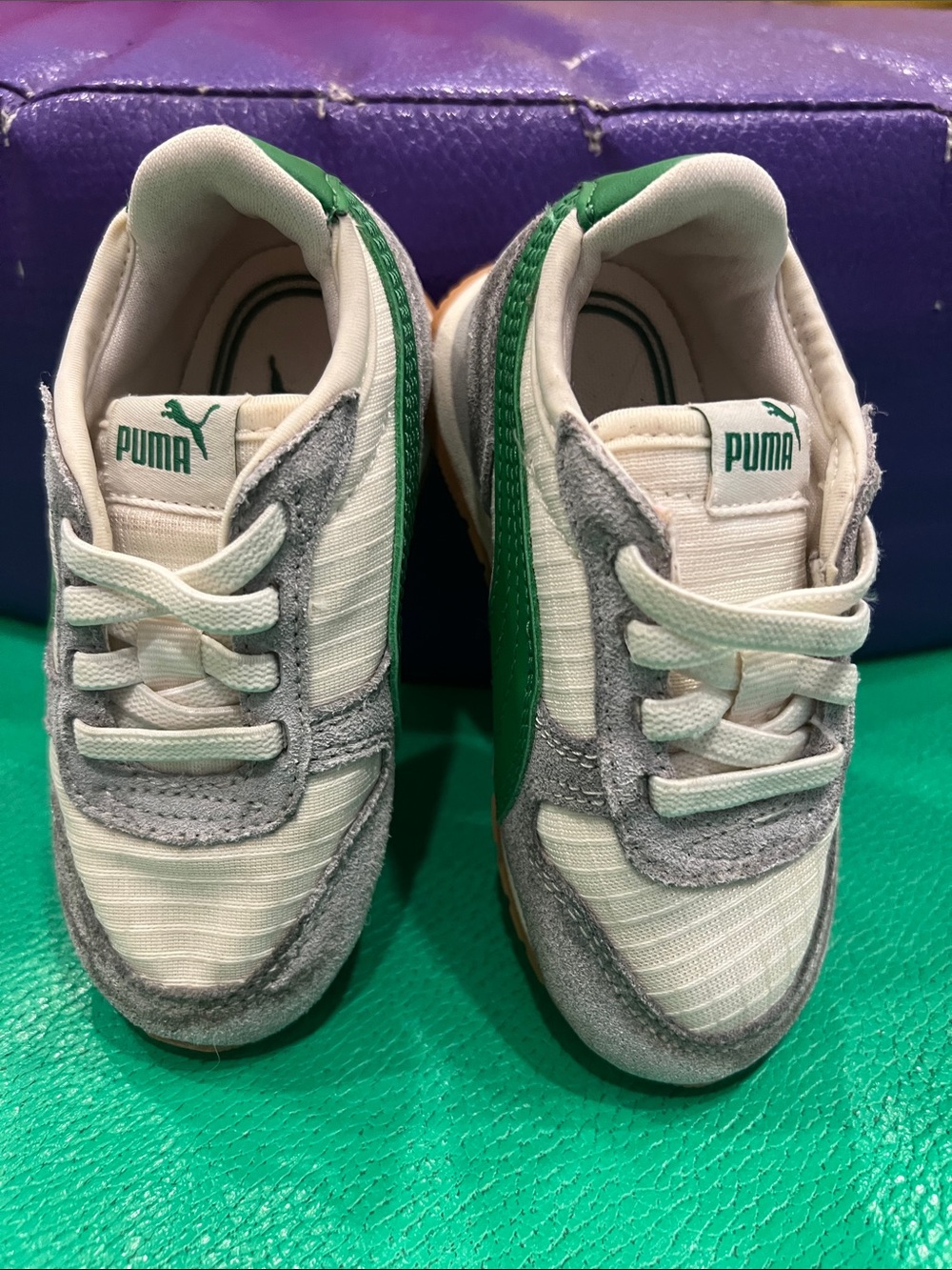 Puma Kids White, Gray & Green Retro Runner - Picture 6 of 8